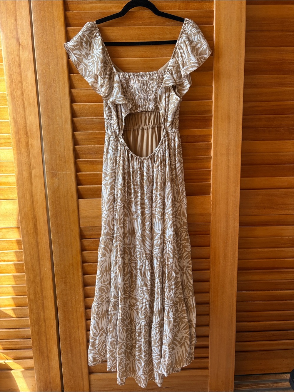 Just Found Off Shoulder Open back Beige Aloha Leaf-Print Maxi Dress Women Large - Picture 7 of 8